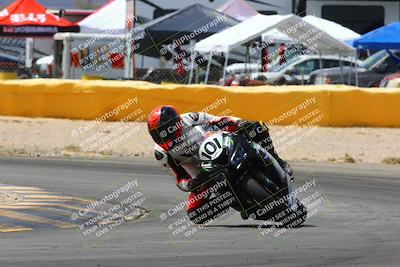 media/Apr-09-2022-SoCal Trackdays (Sat) [[c9e19a26ab]]/Turn 2 (1140am)/